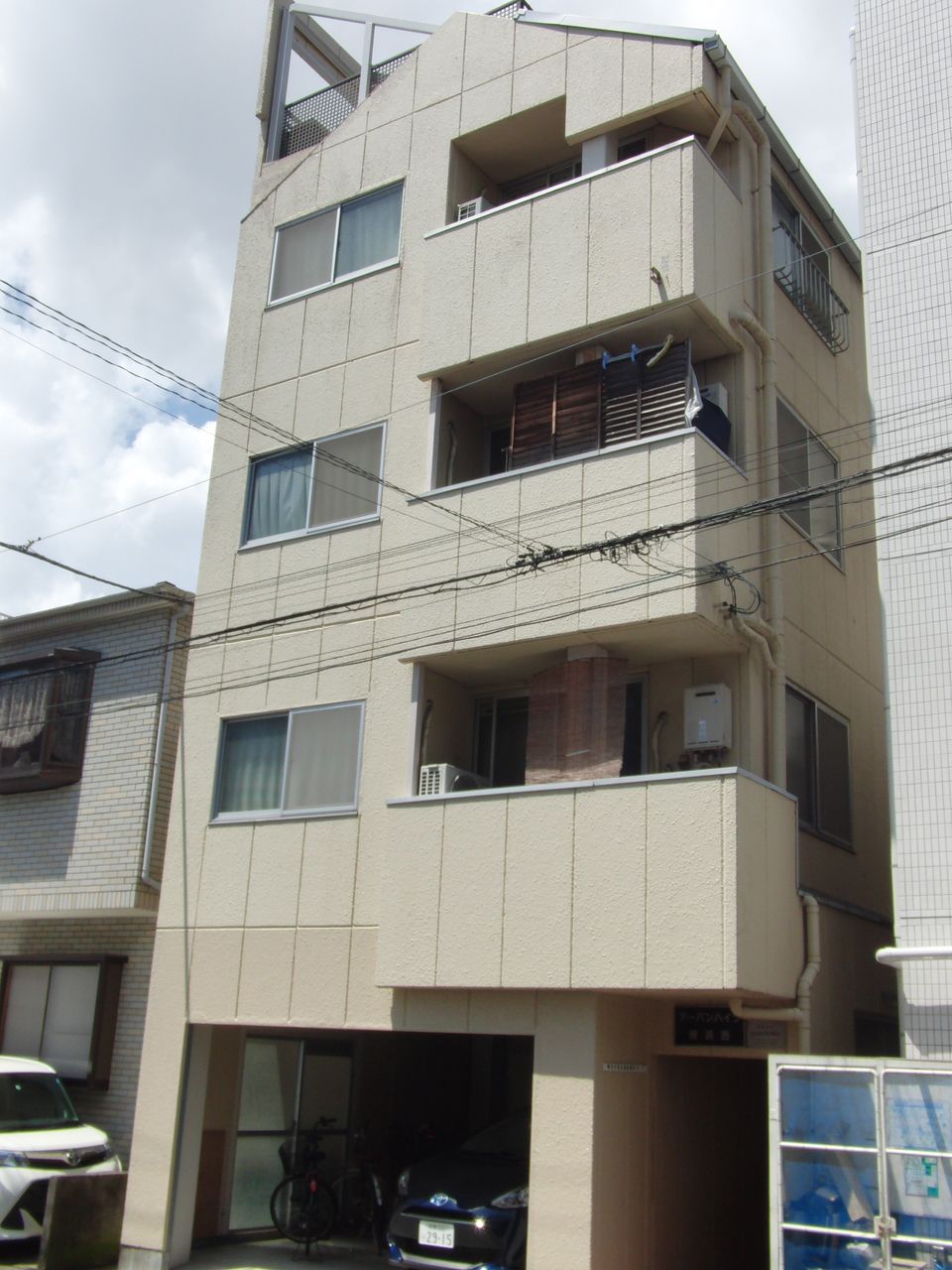 相鉄線「西横浜」駅徒歩９分！二人入居可のマンションです！