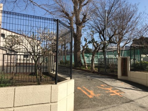 横浜市立中村小学校