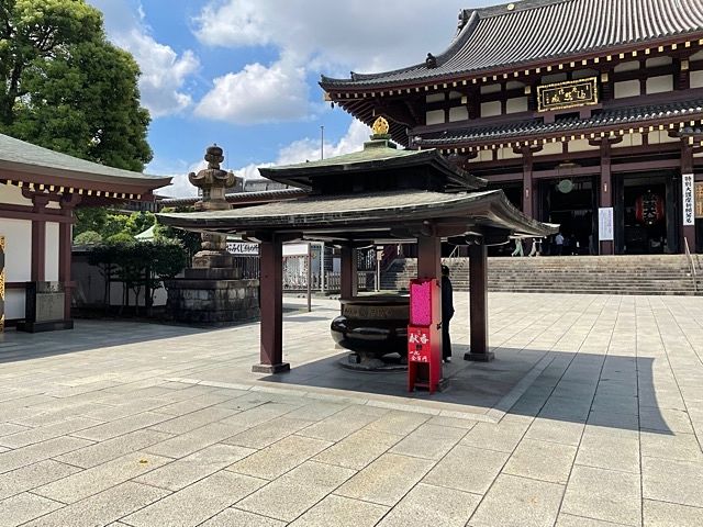 川崎大師の献香所