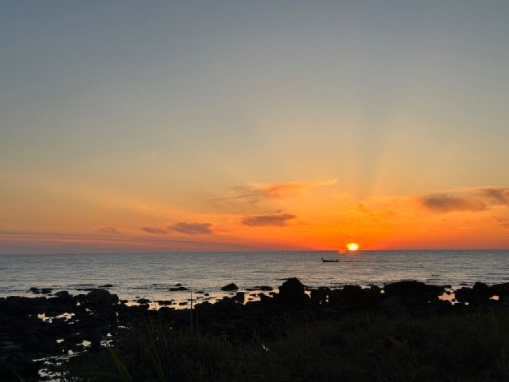 佐渡島の夕陽