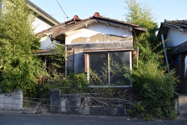 コスト高の正体!「特定空き家」リスクと修繕費高騰