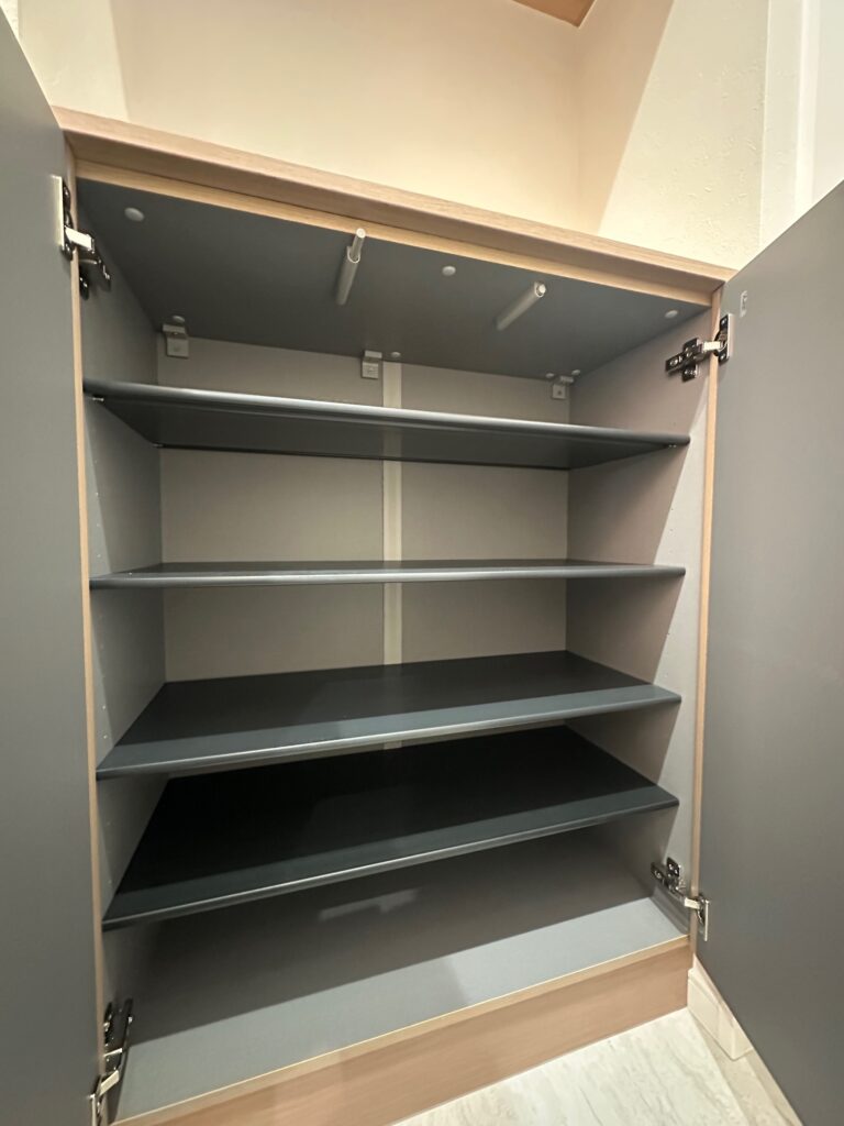 シューズボックス